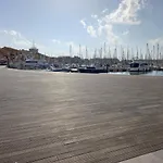 Appartement Port Brescou, T3 En Duplex Climatisé, Superbe Vue Sur Le Port Agde