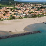 Appartement Port Brescou, T3 En Duplex Climatisé, Superbe Vue Sur Le Port Agde
