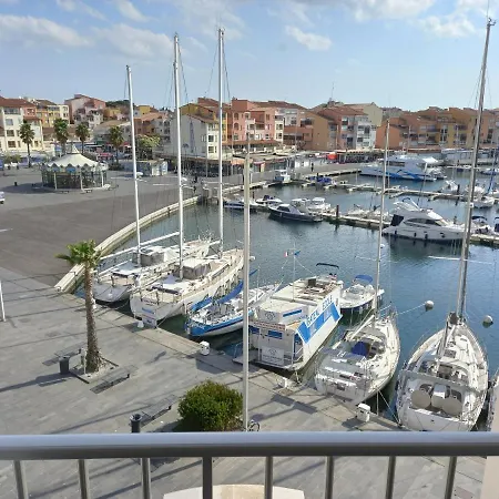 Appartement Port Brescou, T3 En Duplex Climatise, Superbe Vue Sur Le Port *
